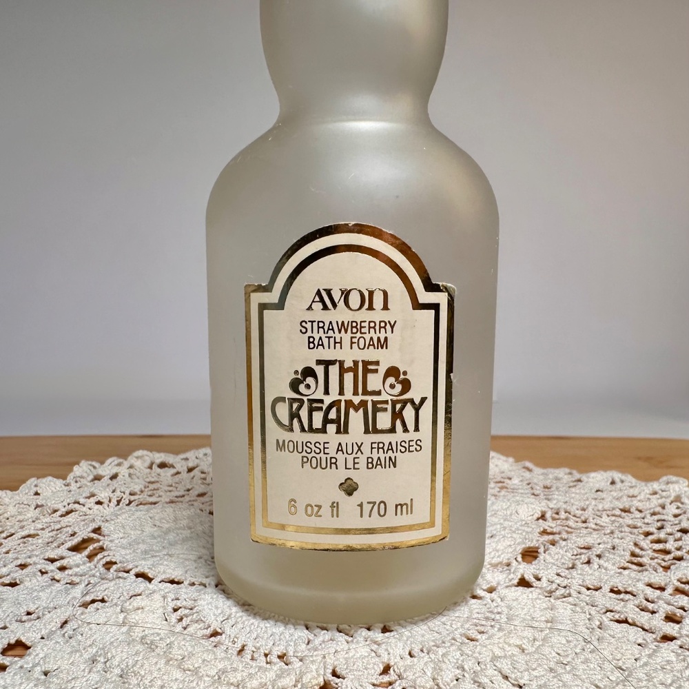 ✨ 5 for $25 DEAL! ✨ Vintage Avon Bath Foam “The Creamery” Frosted Glass Bottle - Picture 3 of 4